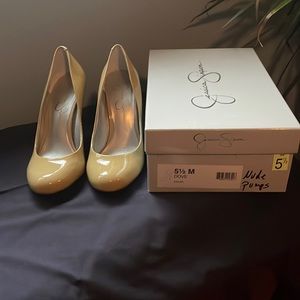 Jessica Simpson Pumps